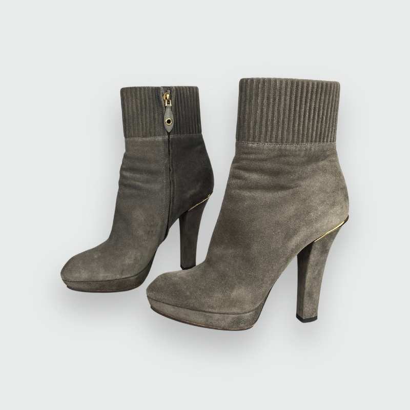 Louis Vuitton Absatzstiefel Grau