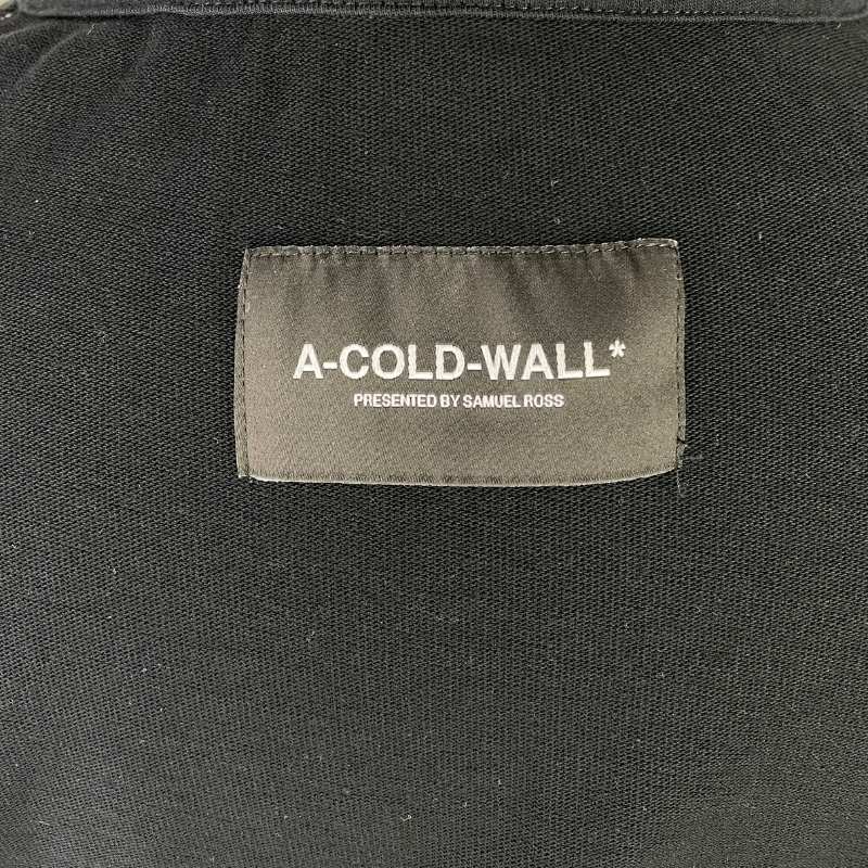 A Cold Wall Hypergraphic T-Shirt