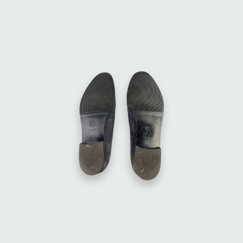 Chanel Schuhe Flach Grau Wildleder