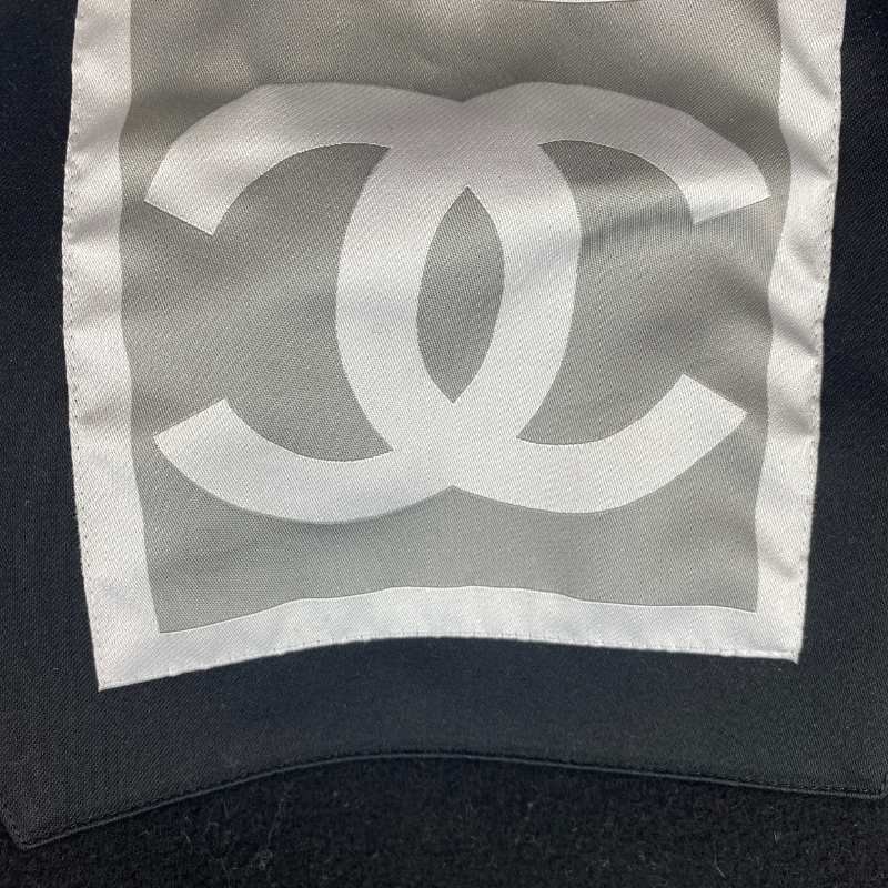 Chanel Jacke