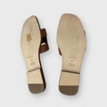 Hermès Oran Sandalen flach Kastanienbraun