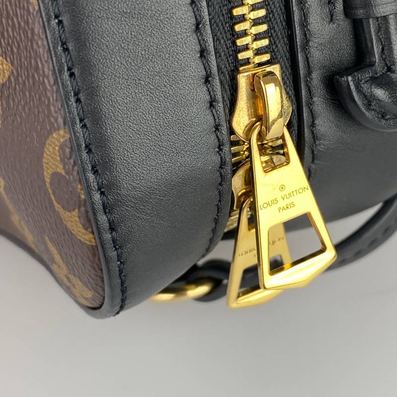 Louis Vuitton Saintonge