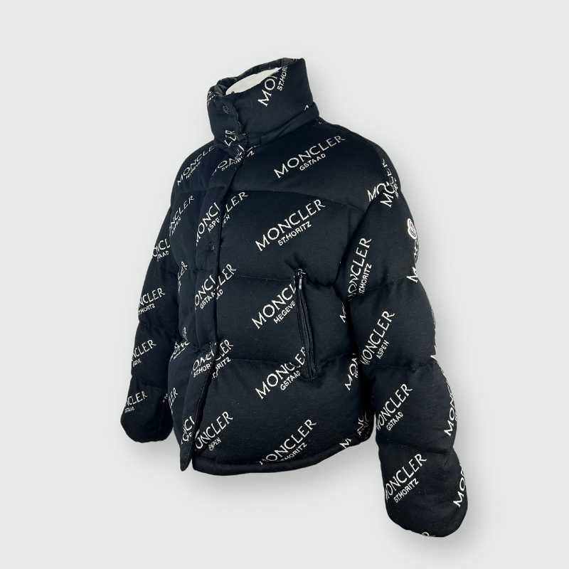 Moncler Logojacke