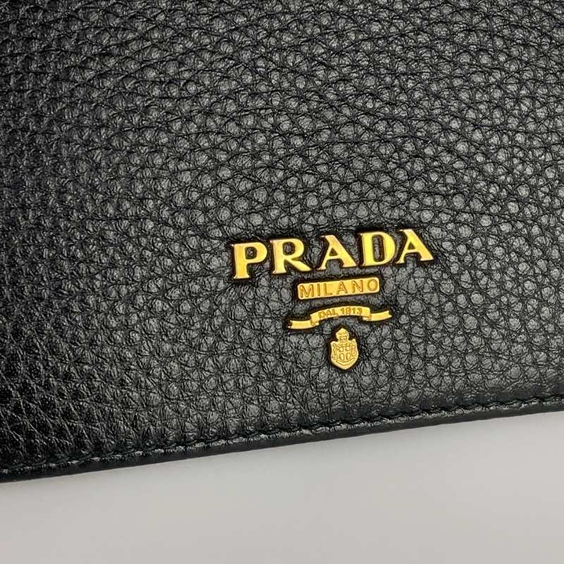 Prada Ledergeldbeutel