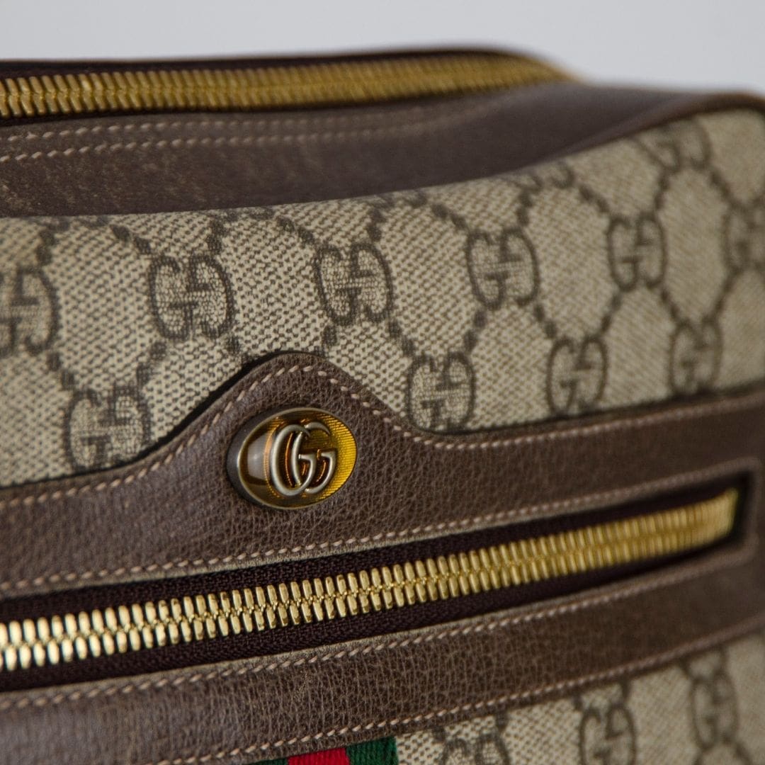 Gucci Camera Bag mit GG-Monogramm